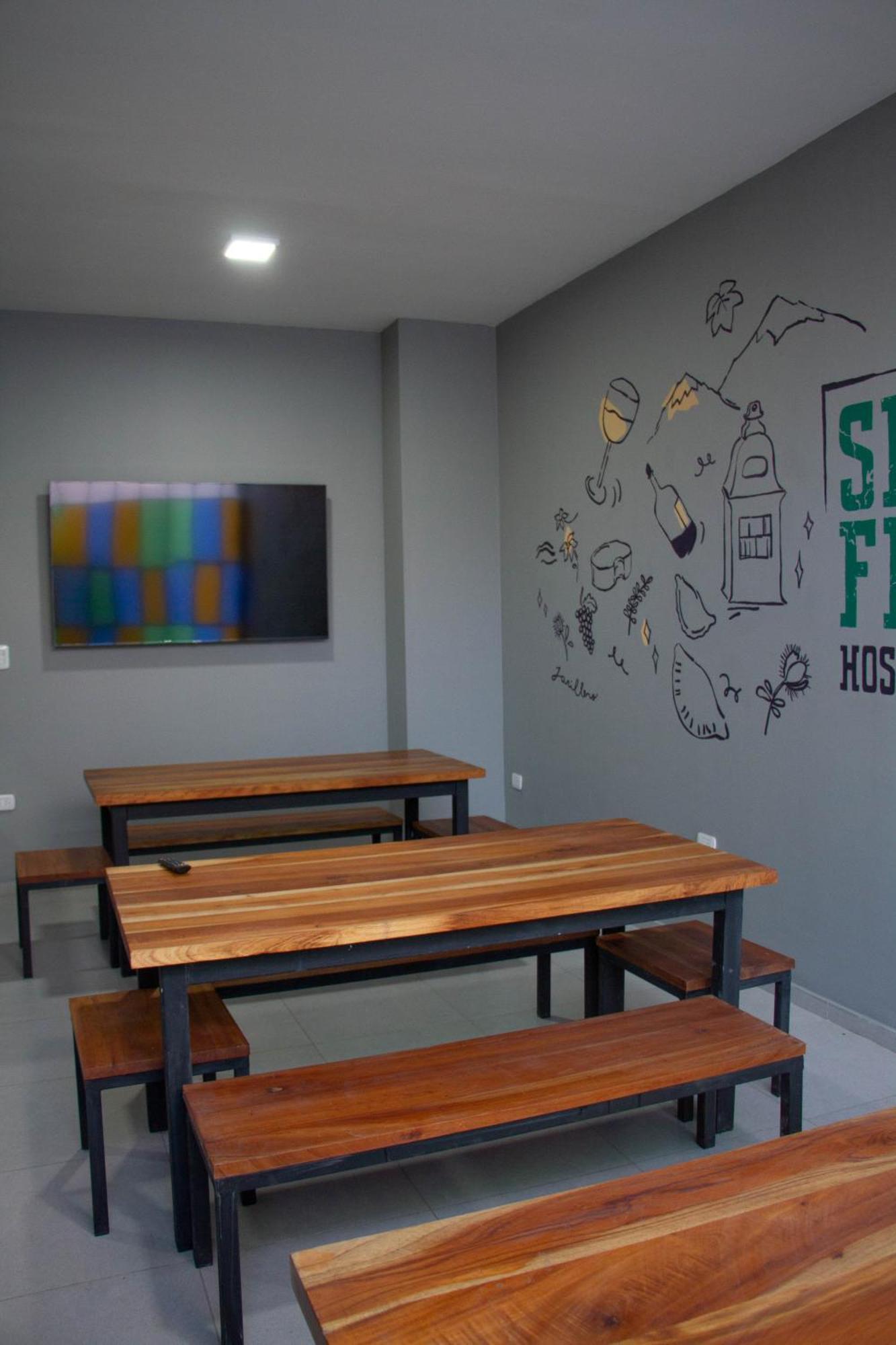 Sin Fin Hostel 门多萨 外观 照片